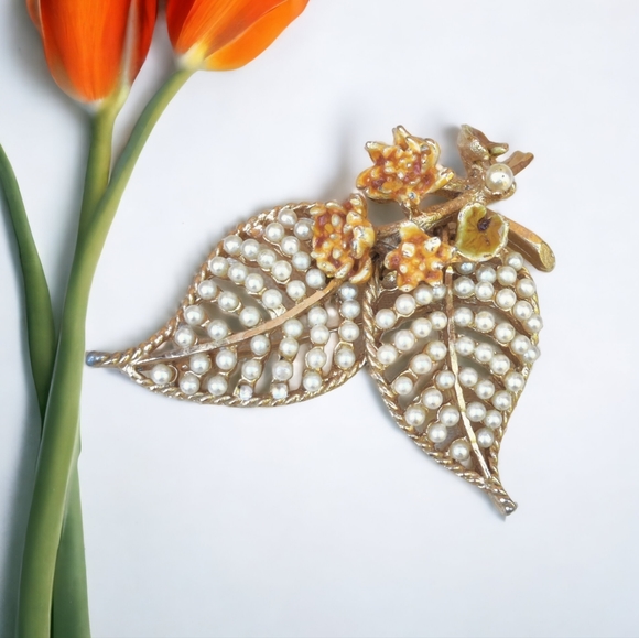🌿 Vintage BSK Enameled leaves with flowers brooch - Picture 1 of 7